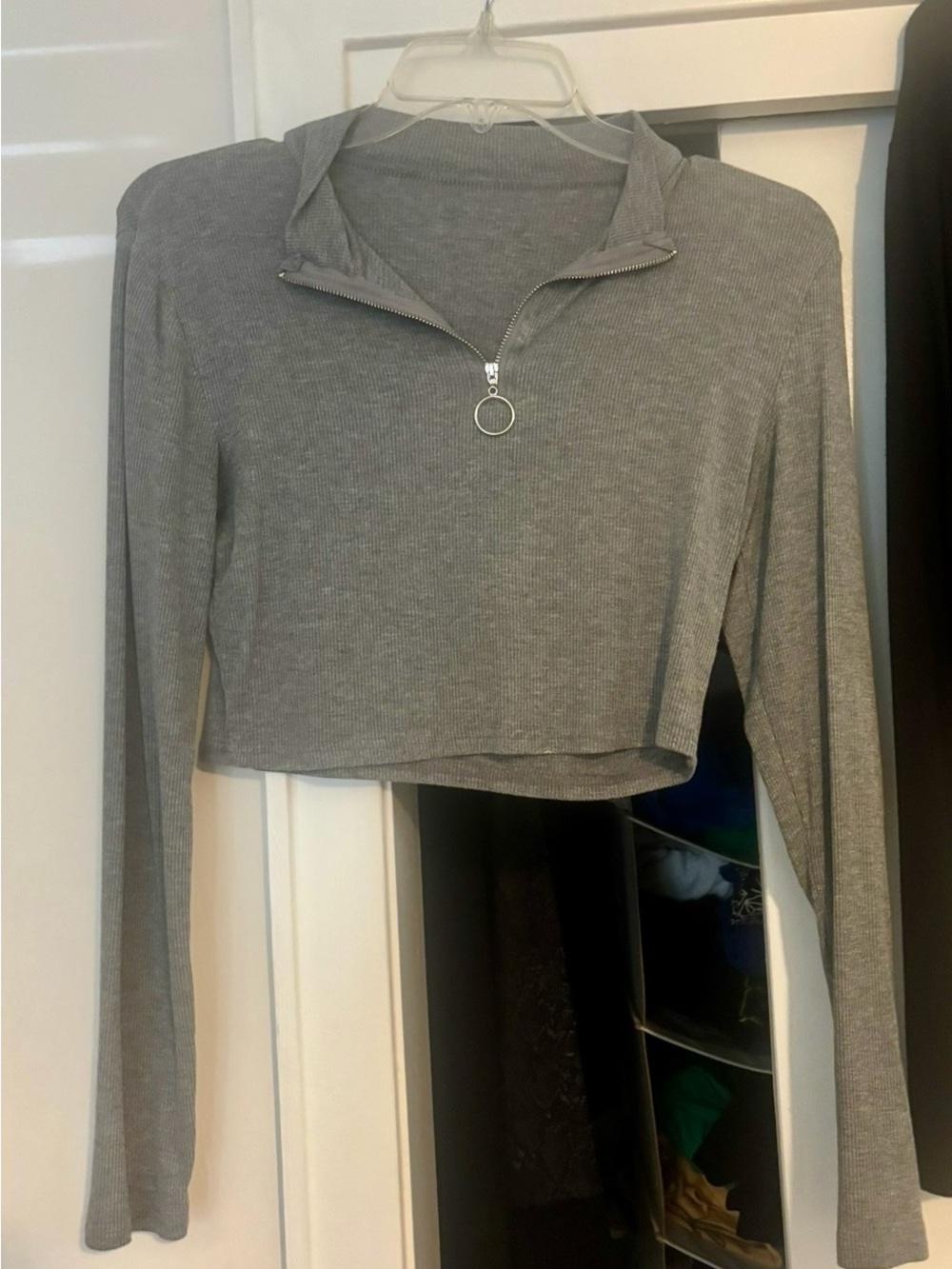 Cropped Long-Sleeve Half-Zip Top in Gray